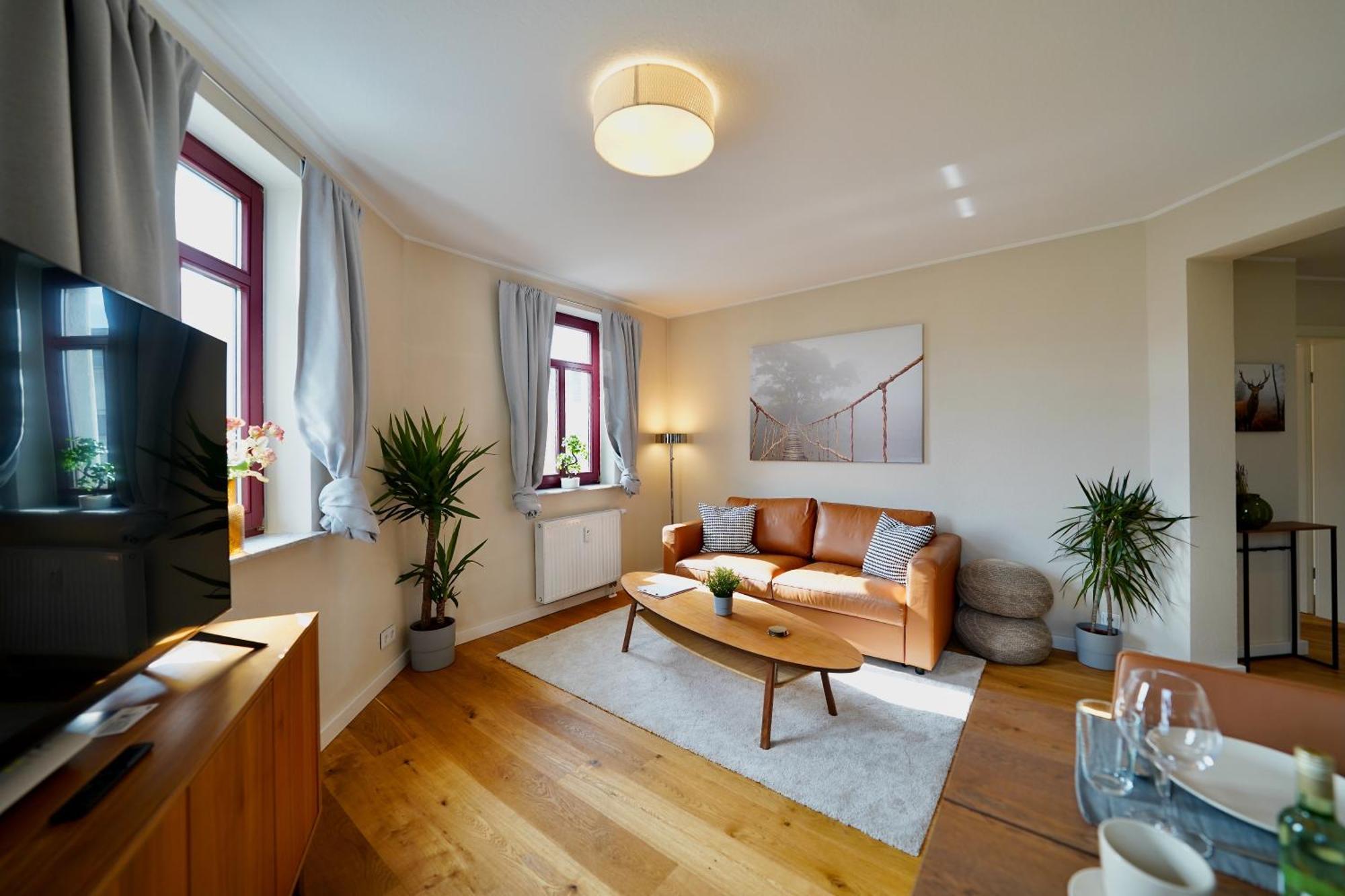 Edler Wohnraum Noble Stadtoase Mit Boxspringbett, Kaffeevollautomat & Parkplatz Zwickau Exteriör bild